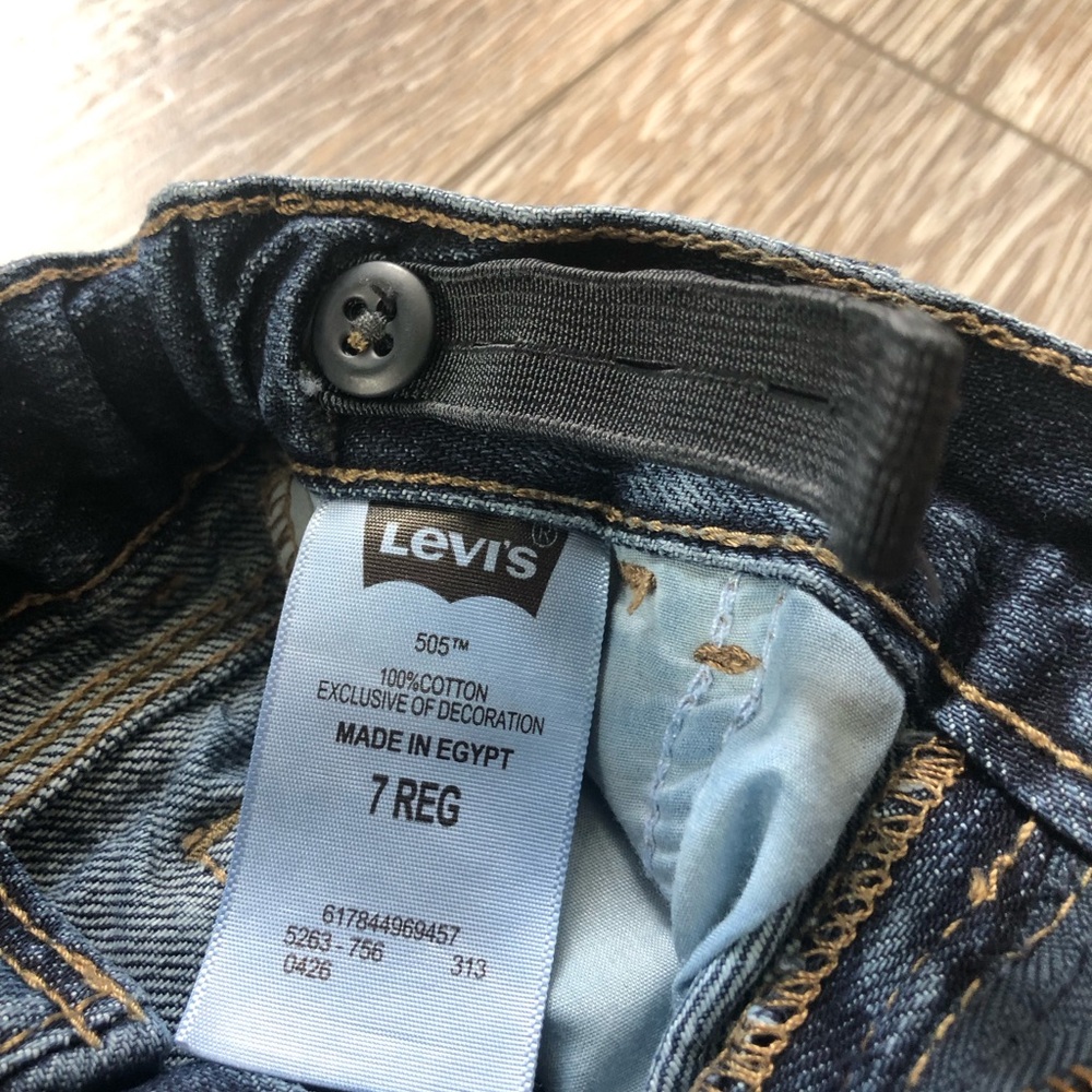 Boy’s Levi’s 505 Regular Jeans - Picture 10 of 16